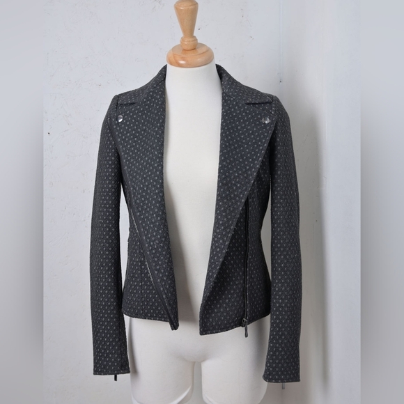 RW&CO | Grey diamond pattern asymmetrical zipper women's jacket - Picture 2 of 14